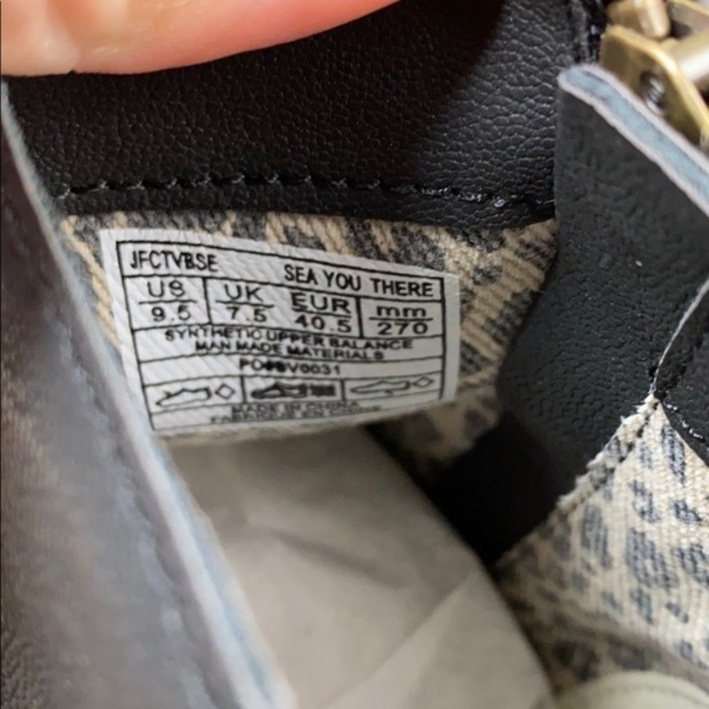 SOLD!! Billabong Black Leather Ankle Booties 9.5 - Picture 6 of 11